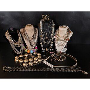 Vintage Costume Jewelry Mixed Lot Modern Gold Tone Chunky 35pcs All Wearable